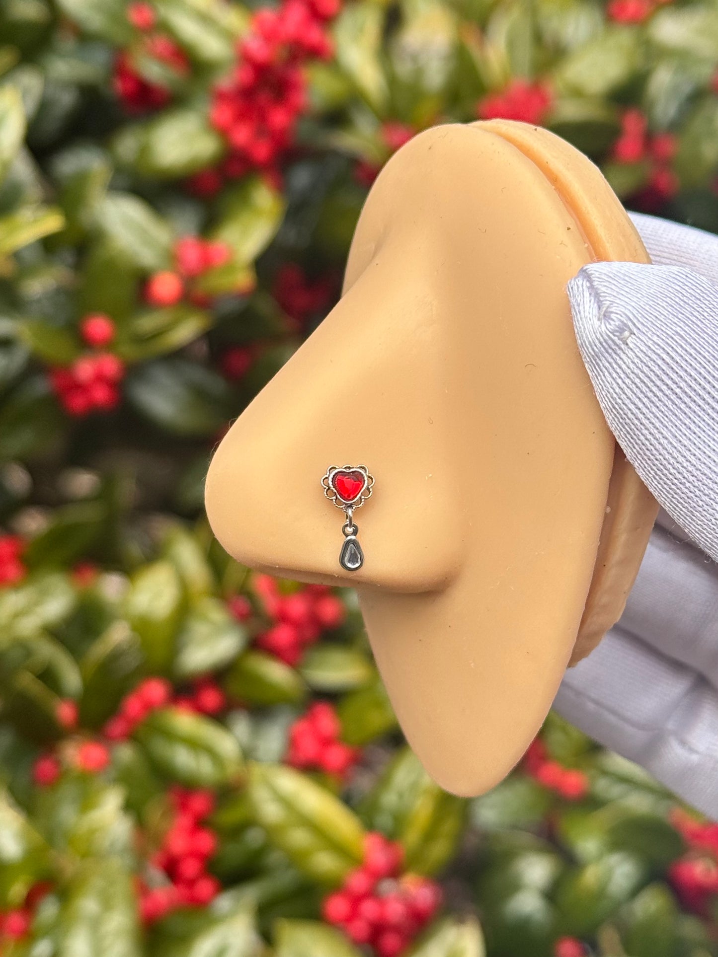 Mila heart nose ring