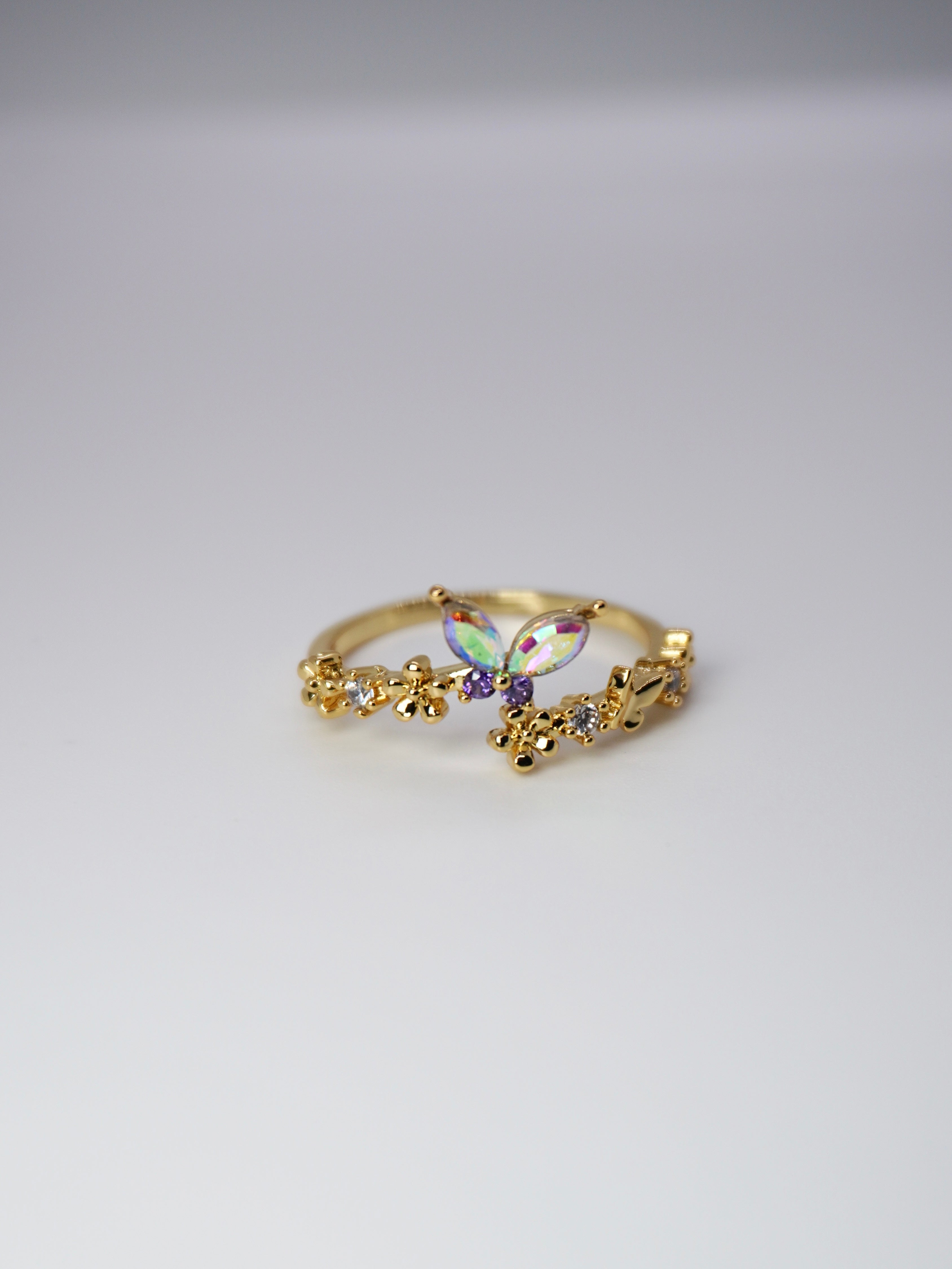 Butterfly ring
