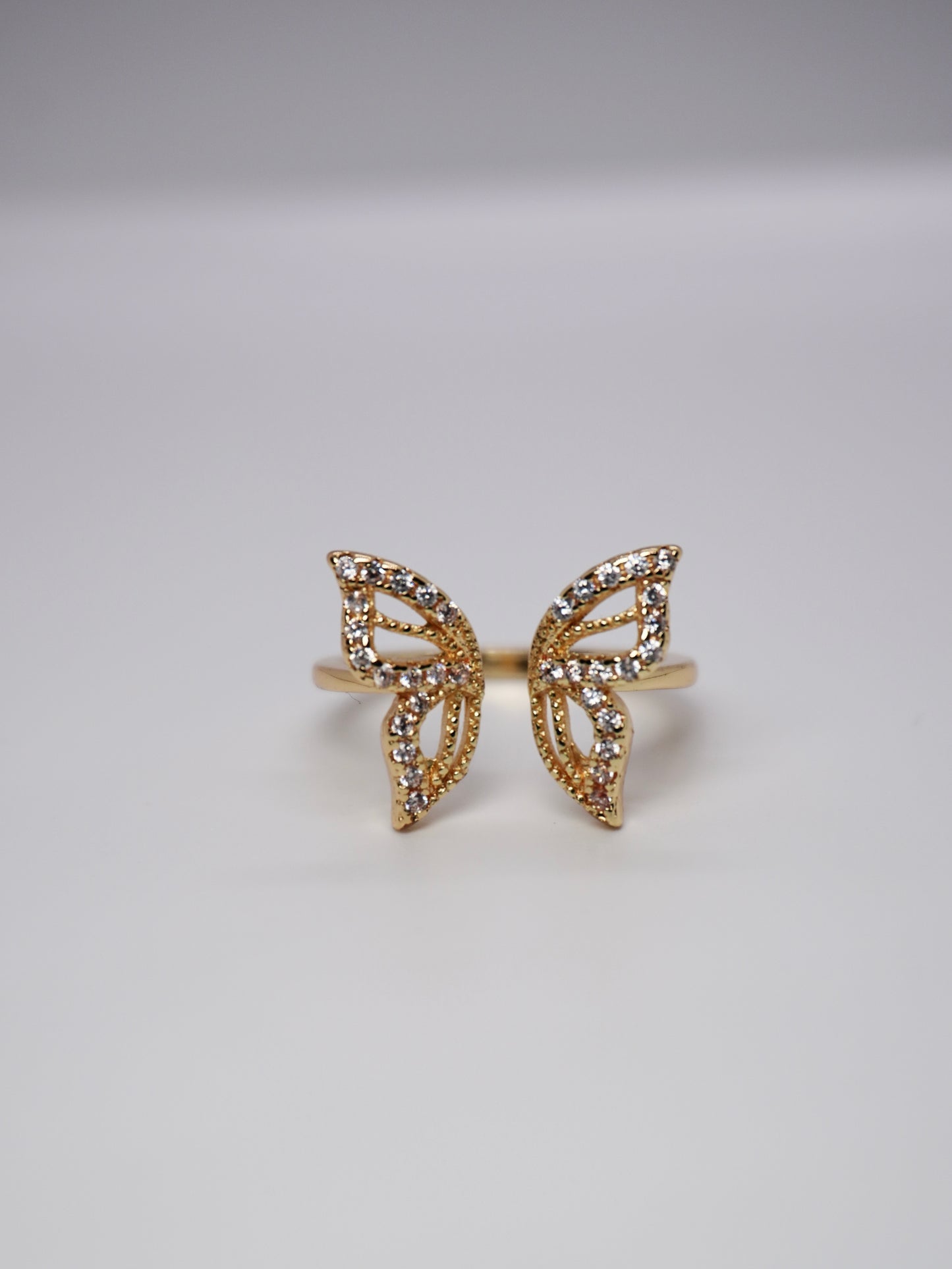 Butterfly wings ring