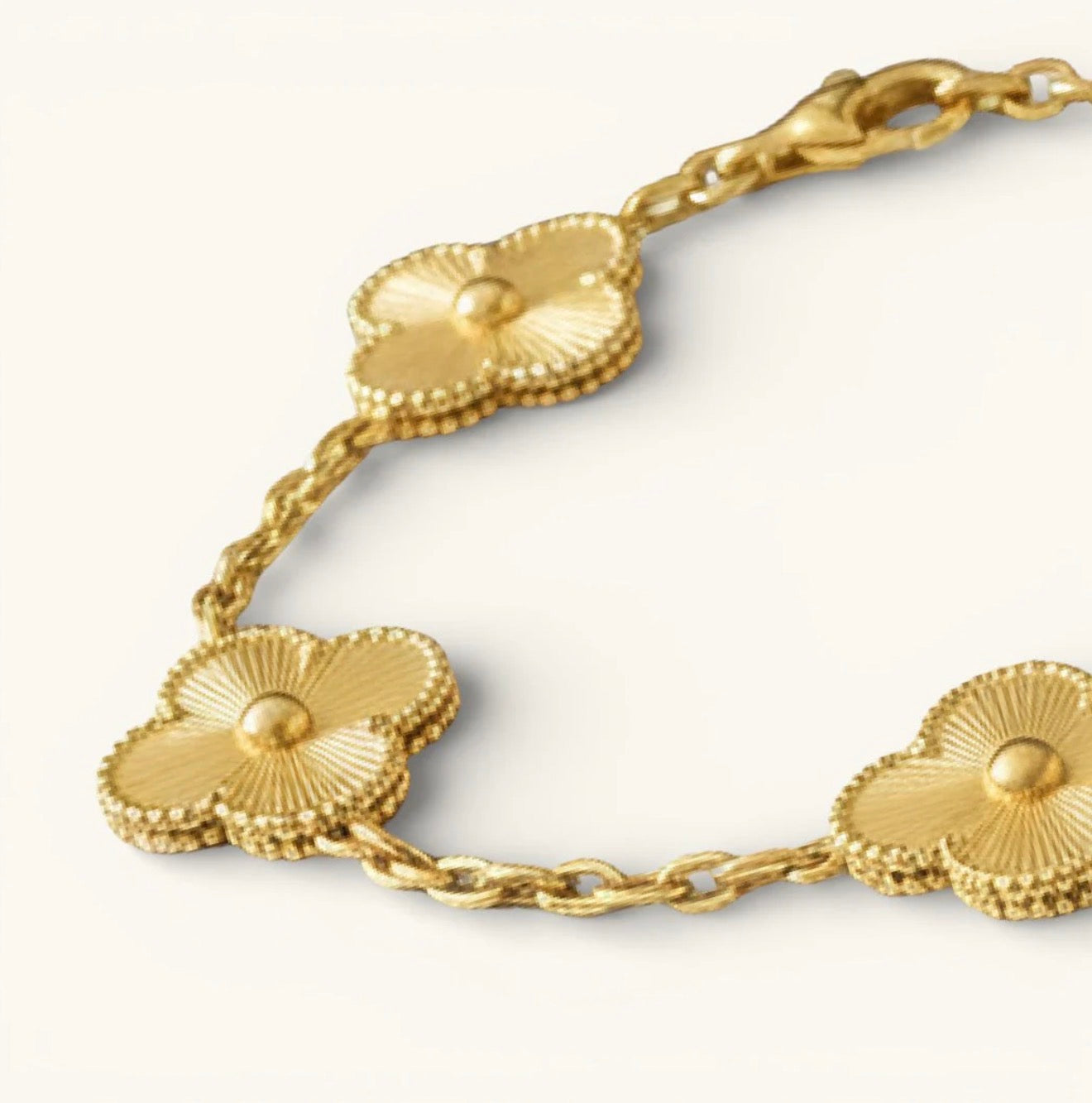 Hailey clover bracelet