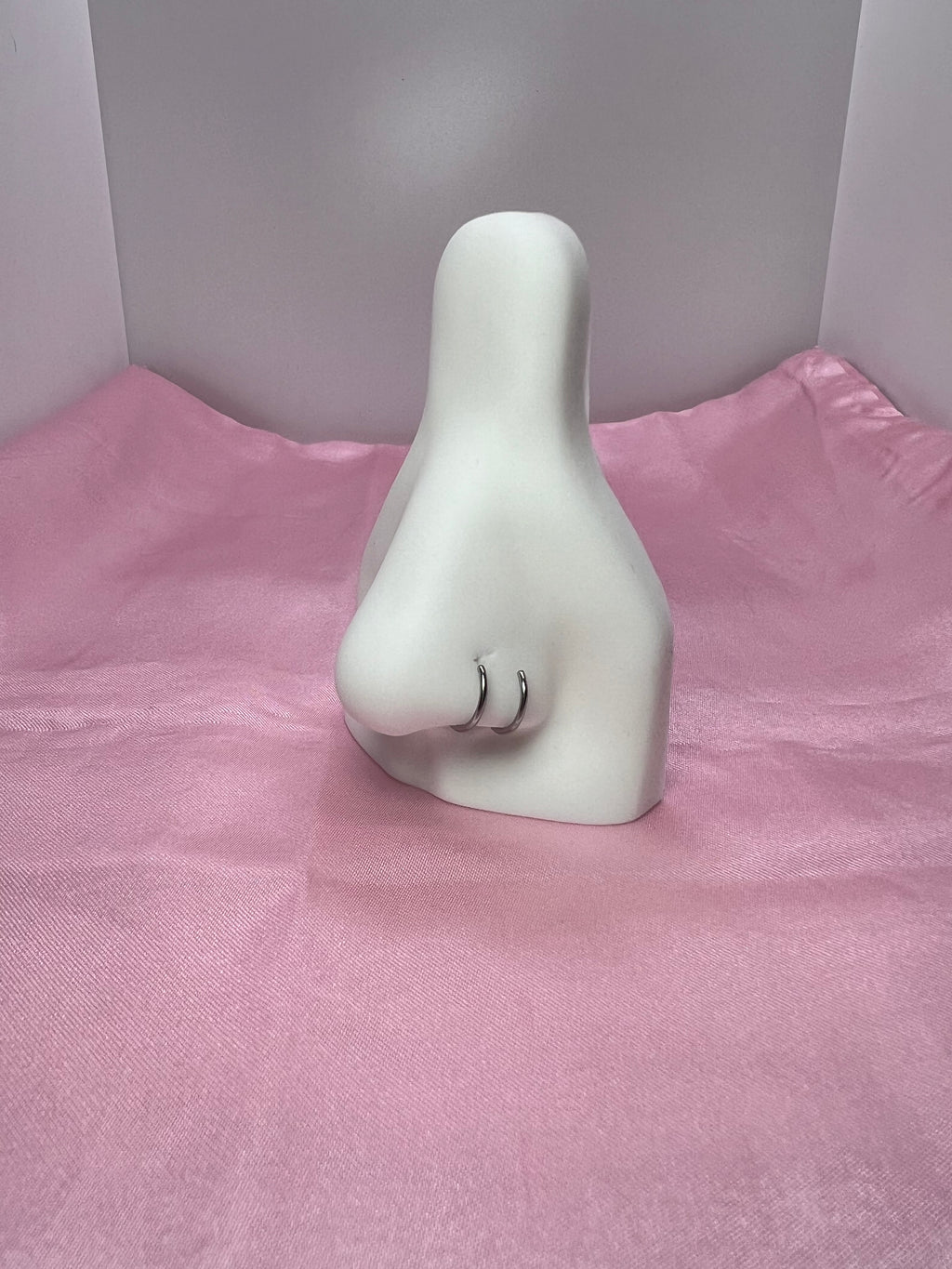 Double hoop nose cuff