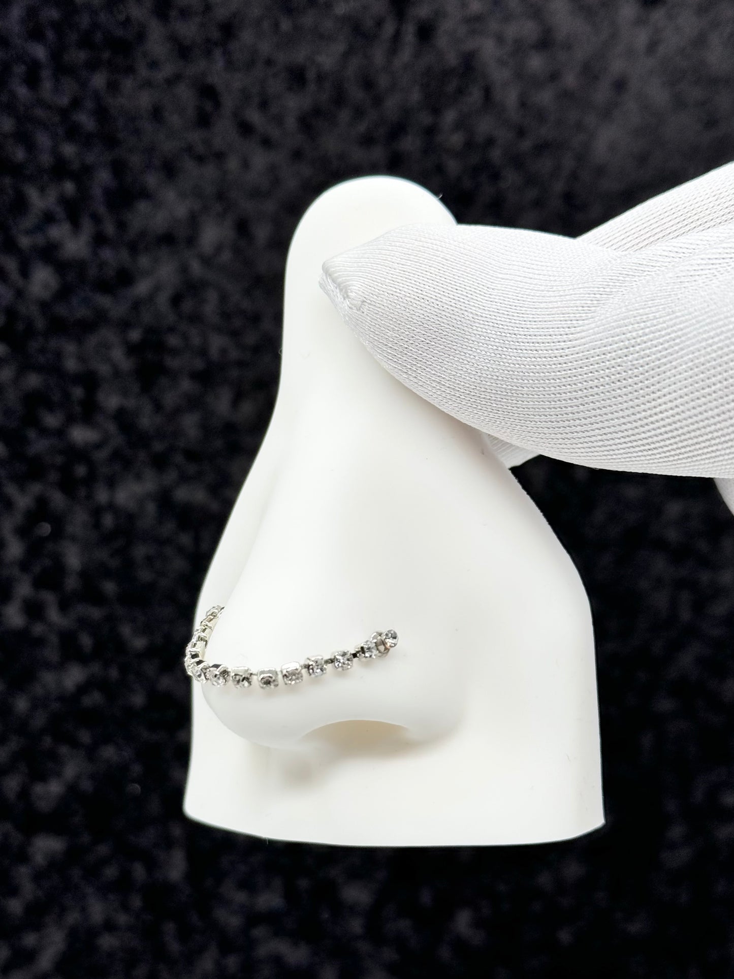 Corsett nose chain